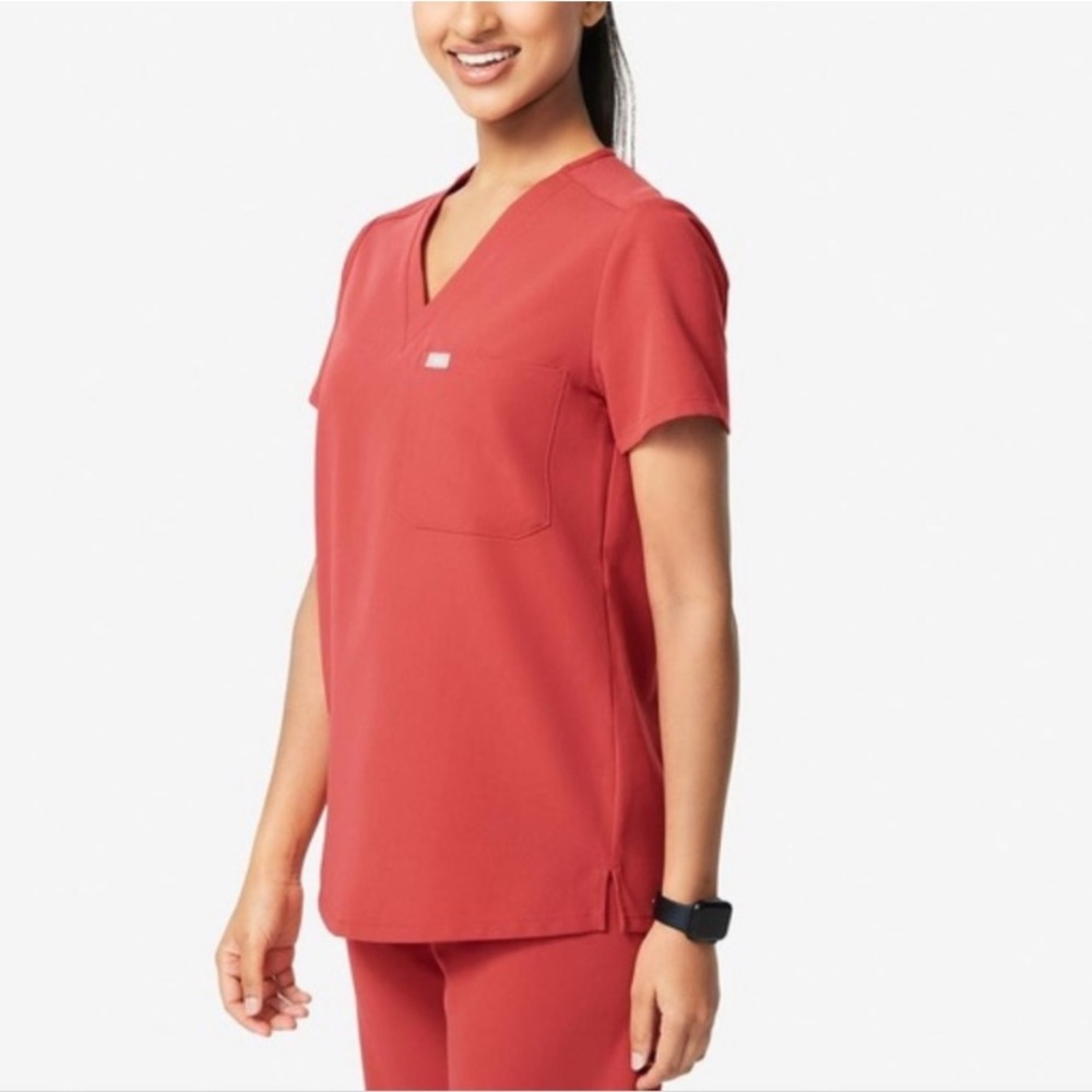 NWT Figs scrubs set clay size x small